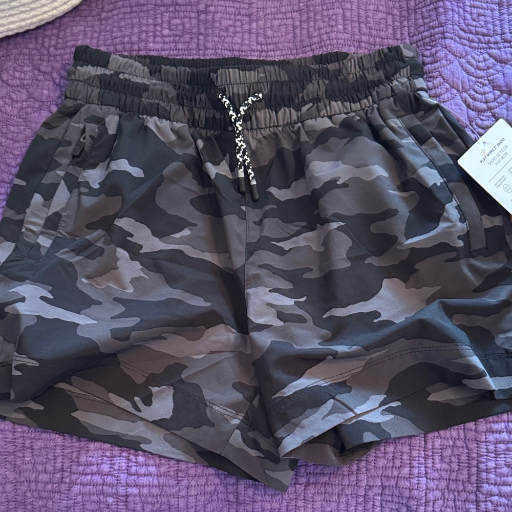 Athleta Black and Gray Camo girls Cargo Shorts